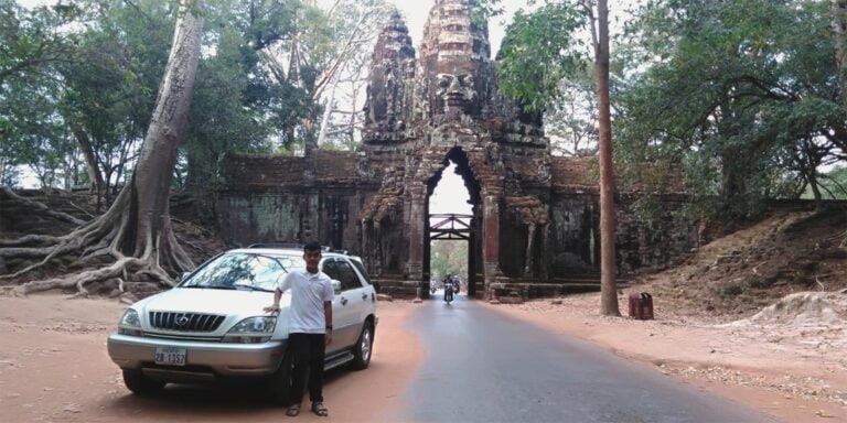 North-Gate-Angkor-Thom-2