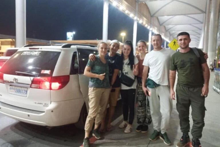 Travels with 7seats minivan