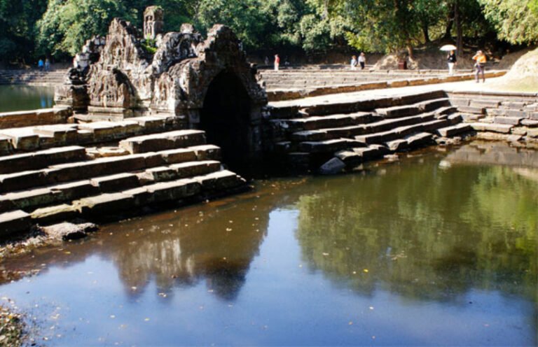 myPic-Neak-Pean-Temple-4